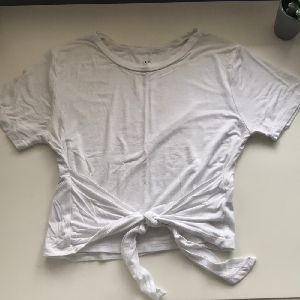 Me to We white tie crop top